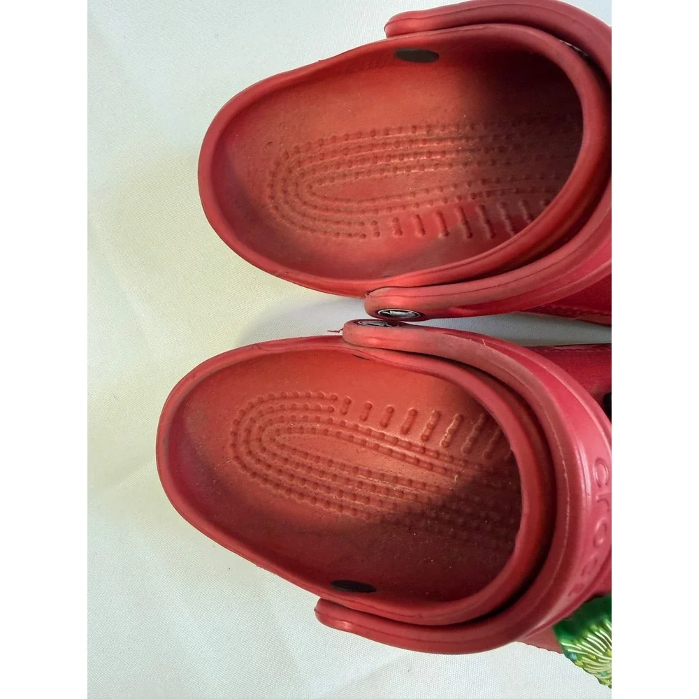 Crocs Classic Clogs Red W/ Jibbitz Mens 6 Womens 8 Slip On Casual